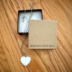 BANANA REPUBLIC white heart long necklace, nwot